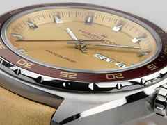 Hamilton American Classic Pan Europ Day Date Automatik Edelstahl 42 mm beiges Zifferblatt beiges Lederband – Herrenuhren Uhr mit Datum aus Edelstahl und Leder. Das Gehäuse ist rund und silber. Das Lederarmband ist beige. Das Zifferblatt ist ein Index in beige. – Ansicht 6