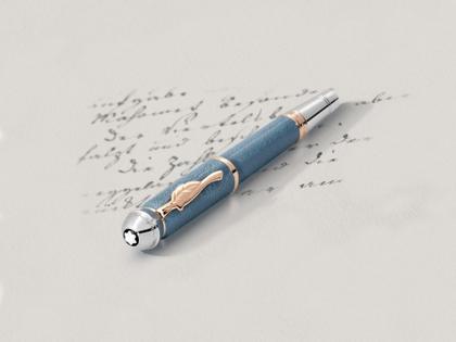Montblanc Writers Edition                     2025: Johann Wolfgang von Goethe Limited Edition Rollerball – Schreibgeräte Rollerball in blau und aus Edelharz, Metall, platiniert und vergoldet. – Ansicht 2