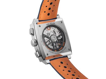 TAG Heuer Monaco Chronograph x Gulf Automatik Edelstahl 39mm blaues Zifferblatt blaues Lederband – Herrenuhren Chronograph aus Edelstahl. Das Gehäuse ist quadratisch und silber. Das Lederarmband ist blau. Das Zifferblatt ist ein Index in blau. – Ansicht 3