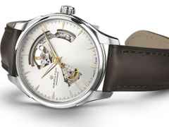 Hamilton Jazzmaster Open Heart Automatik Edelstahl 40mm silbernes Zifferblatt braunes Lederband – Herrenuhren Uhr ohne Datum aus Edelstahl und Leder. Das Gehäuse ist rund und silber. Das Lederarmband ist braun. Das Zifferblatt ist ein Index in silber. – Ansicht 3