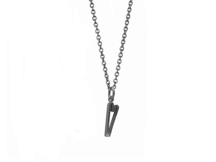 Heiring Initials Anhänger Herz Silber oxidiert – Anhänger Anhänger ohne Besatz in schwarz und aus 925 Silber.