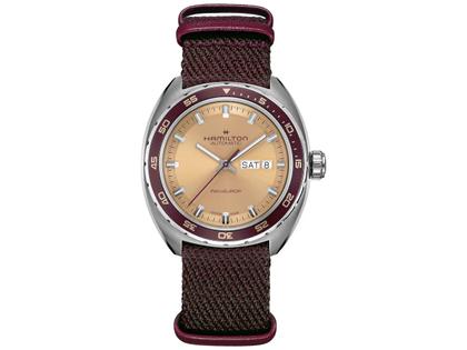 Hamilton American Classic Pan Europ Day Date Automatik Edelstahl 42 mm beiges Zifferblatt beiges Lederband – Herrenuhren Uhr mit Datum aus Edelstahl und Leder. Das Gehäuse ist rund und silber. Das Lederarmband ist beige. Das Zifferblatt ist ein Index in beige. – Ansicht 2