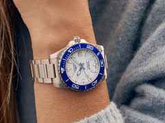 Longines HydroConquest Sylt Edition 2026 Automatik Edelstahl 39mm weißes Zifferblatt Metallband – Herrenuhren Uhr mit Datum aus Edelstahl und Keramik. Das Gehäuse ist rund und silber. Das Edelstahlarmband ist silber. Das Zifferblatt ist ein Index in weiß. – Ansicht 17