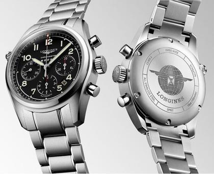 Longines Spirit Chronograph Automatik Edelstahl 42mm schwarzes Zifferblatt Metallband – Herrenuhren Chronograph aus Edelstahl. Das Gehäuse ist rund und silber. Das Edelstahlarmband ist silber. Das Zifferblatt ist arabisch Index und schwarz. – Ansicht 2