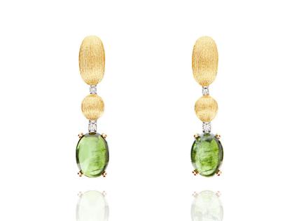 Nanis Dancing in the Rain Tourmalines Ohrhänger Gelbgold grüner Turmalin mit Brillanten – Ohrschmuck Ohrhänger aus 750 Gelbgold.