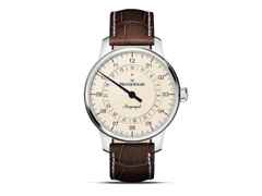 MeisterSinger Perigraph 38 Automatik Edelstahl elfenbeinfarben Lederband dunkelbraun – Herrenuhren Uhr mit Datum aus Edelstahl und Leder. Das Gehäuse ist rund und silber. Das Lederarmband ist braun. Das Zifferblatt ist arabisch und beige.