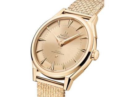 Omega Constellation Observatory Automatik Gelbgold 39mm goldenes Zifferblatt Goldband – Herrenuhren Uhr ohne Datum aus 750 Gelbgold. Das Gehäuse ist rund und gelbgold. Das Goldarmband ist gelbgold. Das Zifferblatt ist ein Index in gelbgold. – Ansicht 2