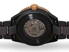 Rado Captain Cook  Keramik schwarz roségold Keramikband – Herrenuhren Uhr ohne Datum aus Keramik. Das Gehäuse ist rund und schwarz. Das Keramikarmband ist schwarz. Das Zifferblatt ist ein Index in schwarz. – Ansicht 4