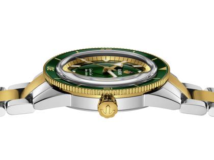 Rado Captain Cook Automatik Edelstahl 42mm gelbgold beschichtet grün Edelstahlband bicolor – Herrenuhren Uhr mit Datum aus Edelstahl und PVD beschichtet. Das Gehäuse ist rund und silber-gelbgold. Das Edelstahlarmband ist silber-gelbgold. Das Zifferblatt ist ein Index in grün. – Ansicht 3