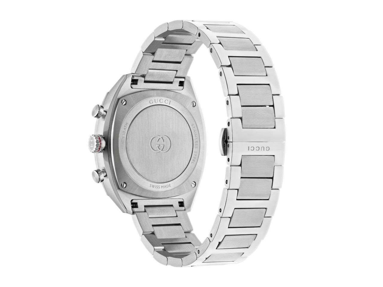 Gucci Interlocking Chronograph Quarz Edelstahl 41mm grünes Zifferblatt Metallband YA142318 – Herrenuhren Chronograph aus Edelstahl und Keramik. Das Gehäuse ist rund und silber. Das Edelstahlarmband ist silber. Das Zifferblatt ist ein Index in grün. – Ansicht 2