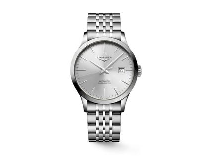 Longines Record Automatik Edelstahl 40mm silbernes Zifferblatt Metallband – Herrenuhren Uhr mit Datum aus Edelstahl. Das Gehäuse ist rund und silber. Das Edelstahlarmband ist silber. Das Zifferblatt ist ein Index in silber.