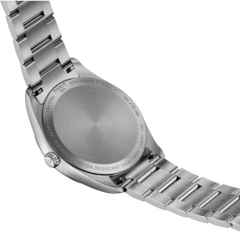 Tissot PR 100 Quarz Edelstahl 40mm hellblaues Zifferblatt Metallband – Herrenuhren Uhr mit Datum aus Edelstahl. Das Gehäuse ist rund und silber. Das Edelstahlarmband ist silber. Das Zifferblatt ist ein Index in blau. – Ansicht 2