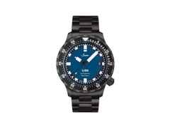 Sinn Spezialuhren U50 S Taucheruhr Automatik U‑Boot‑Stahl 41mm blaues Zifferblatt Metallband – Herrenuhren Uhr mit Datum aus Edelstahl und PVD beschichtet. Das Gehäuse ist rund und schwarz. Das Edelstahlarmband ist schwarz. Das Zifferblatt ist ein Index in blau.