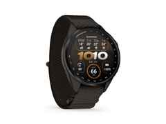 Garmin Approach S72 Titan Schwarz-DLC 43mm digitales Display schwarzes Textilband – Herrenuhren Uhr Multifunktion aus Keramik und Kunststoff. Das Gehäuse ist rund und schwarz. Das Textilarmband ist schwarz. Das Zifferblatt ist digital und schwarz. – Ansicht 5