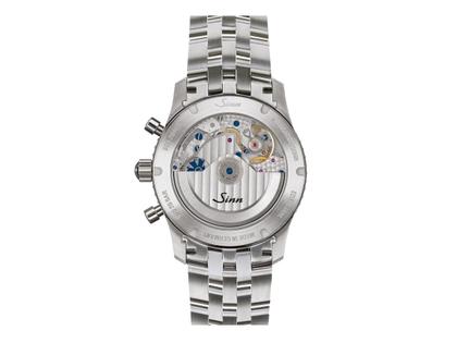 Sinn Spezialuhren 903 St II A Navigationschronograph Automatik Edelstahl 41mm graues Zifferblatt graues Textilband – Herrenuhren Chronograph aus Edelstahl. Das Gehäuse ist rund und silber. Das Textilarmband ist grau. Das Zifferblatt ist arabisch Index und grau. – Ansicht 2