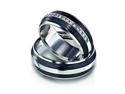 Furrer Jacot Trauring Paar Nr. 68 – Ringe Trauring mit Besatz aus 950 Palladium, Carbon und und .