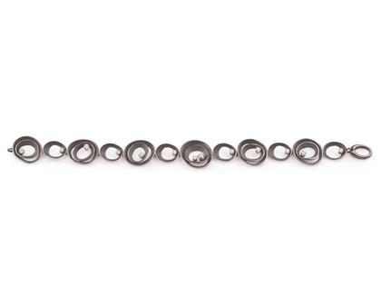 Cammilli Firenze Dune Solar Armband Black Lava 18cm mit Brillanten 0,660ct – Armschmuck Armband aus 750 Weißgold und und rhodiniert.