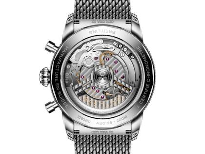 Breitling Superocean Heritage B01 Chronograph Automatik Edelstahl 42mm blaues Zifferblatt Metallband – Herrenuhren Chronograph aus 750 Rotgold, Edelstahl und Keramik. Das Gehäuse ist rund und silber. Das Edelstahlarmband ist silber. Das Zifferblatt ist ein Index in blau. – Ansicht 3