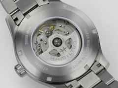 Hamilton Khaki Field Titanium Auto Titan 42mm blaues Zifferblatt Metallband – Herrenuhren Uhr ohne Datum aus Titan. Das Gehäuse ist rund und silber. Das Titanarmband ist silber. Das Zifferblatt ist arabisch und blau. – Ansicht 4