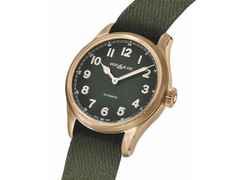 Montblanc 1858 Automatic Bronze 40mm Limited Edition Khaki green – Herrenuhren Uhr ohne Datum aus Bronze und Edelstahl. Das Gehäuse ist rund und roségold. Das Textilarmband ist grün. Das Zifferblatt ist arabisch und grün. – Ansicht 2