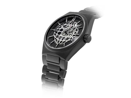 Frederique Constant Highlife Skeleton Automatik Edelstahl 41mm skelettiertes Zifferblatt Metallband und Kautschukband – Herrenuhren Uhr ohne Datum aus Edelstahl, Kautschuk und PVD beschichtet. Das Gehäuse ist rund und schwarz. Das Edelstahlarmband ist schwarz. Das Zifferblatt ist ein Index in grau. – Ansicht 3