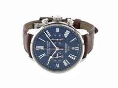 Juwelier Roller Ulysse Nardin Torpilleur Annual Chronograph Limited Edition Automatik Edelstahl 44mm blaues Zifferblatt braunes Lederband 1533-320LE-3A-175/1B Full Set Occasion Neu – Herrenuhren Chronograph aus Edelstahl und Leder. Das Gehäuse ist rund und silber. Das Lederarmband Kroko / Alligator ist braun. Das Zifferblatt ist römisch und blau.