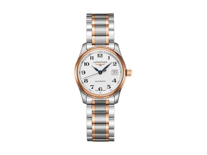 Longines Master Collection Automatik 29 mm Roségold bicolor weiß arabisch Metallband – Damenuhren Uhr mit Datum aus 750 Rotgold und Edelstahl. Das Gehäuse ist rund und silber-roségold. Das Edelstahlarmband mit Gold ist silber-roségold. Das Zifferblatt ist arabisch und weiß.