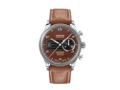 Union Glashütte Noramis Chronograph Sachsen Classic 2023 Limited Edition Automatik Edelstahl 42mm braunes Zifferblatt braunes Lederband – Herrenuhren Chronograph aus Edelstahl. Das Gehäuse ist rund und silber. Das Lederarmband ist braun. Das Zifferblatt ist arabisch Index und braun.