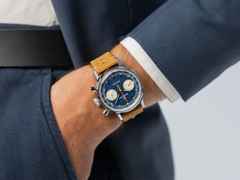 Hamilton American Classic Intra-Matic Chronograph H Handaufzug Edelstahl 40mm blaues Zifferblatt braunes Lederband – Herrenuhren Chronograph aus Edelstahl. Das Gehäuse ist rund und silber. Das Lederarmband ist braun. Das Zifferblatt ist ein Index in blau. – Ansicht 5
