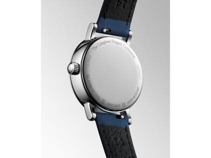 Longines Elegant Collection Quarz Edelstahl 30mm weißes Zifferblatt blaues Lederband – Damenuhren Uhr mit Datum aus Edelstahl und Leder. Das Gehäuse ist rund und silber. Das Lederarmband ist blau. Das Zifferblatt ist römisch und weiß. – Ansicht 3
