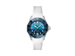 TAG Heuer Aquaracer Professional 300 Date Automatik Edelstahl 36mm blaues Zifferblatt mit Brillanten weißes Kautschukband – Damenuhren Uhr mit Datum aus Edelstahl, Kautschuk und Keramik. Das Gehäuse ist rund und silber. Das Kautschuk / Kunststoff / Silikon Armband ist weiß. Das Zifferblatt ist ein Index in blau.