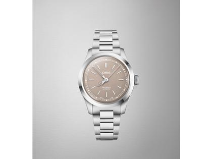Oris Big Crown Automatik Edelstahl 34mm beiges Zifferblatt Metallband – Damenuhren Uhr ohne Datum aus Edelstahl. Das Gehäuse ist rund und silber. Das Edelstahlarmband ist silber. Das Zifferblatt ist ein Index in beige. – Ansicht 2