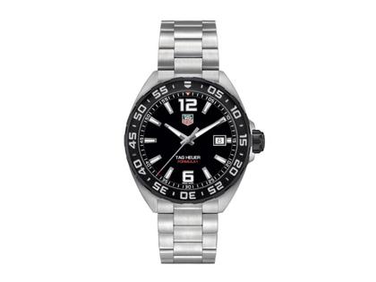 TAG Heuer Formula 1 Quarz Edelstahl 41mm schwarzes Zifferblatt Metallband – Herrenuhren Uhr mit Datum aus Edelstahl und Titancarbid beschichtet. Das Gehäuse ist rund und silber. Das Edelstahlarmband ist silber. Das Zifferblatt ist arabisch Index und schwarz.