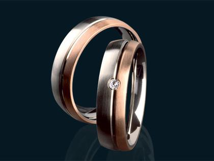 Ernstes Design Paar Nr. 2 – Ringe Ring mit Besatz aus 750 Rotgold.