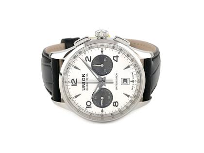 Union Glashütte Noramis Chronograph Sachsen Classic 2013 Limited Edition Automatik D005.427.16.037.07 Full Set mit Garantie Occasion Refurbished – Herrenuhren Uhr mit Datum aus Edelstahl. Das Gehäuse ist rund und silber. Das Lederarmband ist schwarz. Das Zifferblatt ist arabisch Index und silber.