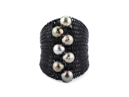 Gellner GirlsLovePearls - Robert Wan Armspange mit Tahitiperlen 220015-08 Occasion neuwertig – Armschmuck Armspange in schwarz und aus Leder.