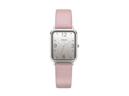 M&M Square Line Quarz Edelstahl 38x26mm silbernes Zifferblatt rosa Lederband – Damenuhren Uhr ohne Datum aus Edelstahl. Das Gehäuse ist rechteckig und silber. Das Lederarmband ist rosa. Das Zifferblatt ist arabisch Index und silber.