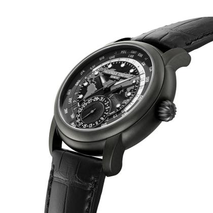 Frederique Constant Classics Worldtimer GMT Manufacture Automatik Edelstahl Schwarz-PVD 42mm schwarzes Zifferblatt schwarzes Lederband Limited Edition – Herrenuhren Uhr mit Datum aus Edelstahl und PVD beschichtet. Das Gehäuse ist rund und schwarz. Das Lederarmband Kroko / Alligator ist schwarz. Das Zifferblatt ist ein Index in schwarz. – Ansicht 3