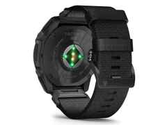 Garmin tactix 8 Solar Quarz Polymer und Titan 51mm digitales Zifferblatt schwarzes Nylonband – Herrenuhren Uhr Multifunktion aus DLC beschichtet, Kunststoff und Titan. Das Gehäuse ist rund und schwarz. Das Textilarmband ist schwarz. Das Zifferblatt ist digital und schwarz. – Ansicht 3