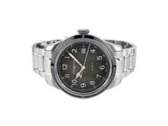 Montblanc 1858 Automatic Date 0 Oxygen The 8000 Edelstahl 41mm Metallband 130984 Full Set Occasion – Herrenuhren Uhr mit Datum aus Edelstahl und Keramik. Das Gehäuse ist rund und silber. Das Edelstahlarmband ist silber. Das Zifferblatt ist arabisch und grau.