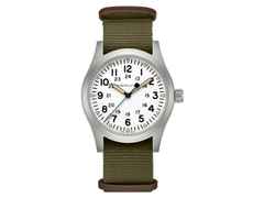 Hamilton Khaki Field Mechanical Handaufzug Edelstahl 42mm weißes Zifferblatt olivgrünes Textilband – Herrenuhren Uhr ohne Datum aus Edelstahl. Das Gehäuse ist rund und silber. Das Textilarmband ist grün. Das Zifferblatt ist arabisch und weiß.