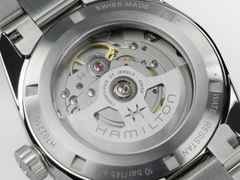 Hamilton Khaki Field Expedition Automatik Edelstahl 37mm schwarzes Zifferblatt Metallband – Herrenuhren Uhr ohne Datum aus Edelstahl. Das Gehäuse ist rund und silber. Das Edelstahlarmband ist silber. Das Zifferblatt ist arabisch und schwarz. – Ansicht 5