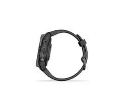 Garmin epix Pro Sapphire Titan carbongrau beschichtet 42 mm Kautschukband schwarz – Herrenuhren Uhr Multifunktion aus DLC beschichtet, Kautschuk und Titan. Das Gehäuse ist rund und schwarz. Das Kautschuk / Kunststoff / Silikon Armband ist schwarz. Das Zifferblatt ist digital und schwarz. – Ansicht 5