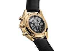 TAG Heuer Carrera Chronograph Automatik Gelbgold 42mm schwarzes Zifferblatt schwarzes Lederband – Herrenuhren Chronograph aus 750 Gelbgold und Leder. Das Gehäuse ist rund und gelbgold. Das Lederarmband Kroko / Alligator ist schwarz. Das Zifferblatt ist ein Index in schwarz. – Ansicht 4