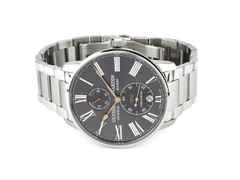 Juwelier Roller Ulysse Nardin Marine Torpilleur Automatik Edelstahl 42mm graues Zifferblatt Metallband 1183-310-7M/42-BQ Full Set Occasion Neu – Herrenuhren Uhr mit Datum aus Edelstahl. Das Gehäuse ist rund und silber. Das Edelstahlarmband ist silber. Das Zifferblatt ist römisch und grau.