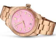 Oris Divers Sixty-Five Cotton Candy Automatik Bronze 38mm pinkes Zifferblatt Metallband – Damenuhren Uhr mit Datum aus Bronze. Das Gehäuse ist rund und roségold. Das Metallarmband ist roségold. Das Zifferblatt ist ein Index in rosa. – Ansicht 2