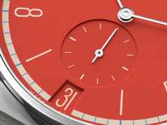 Nomos Glashütte Tangente 38 Datum "175 Years Watchmaking - Rambazamba" Handaufzug Edelstahl rotes Zifferblatt graues Textilband Glasboden – Herrenuhren Uhr mit Datum aus Edelstahl. Das Gehäuse ist rund und silber. Das Textilarmband ist grau. Das Zifferblatt ist arabisch Index und rot. – Ansicht 5