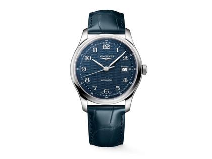 Longines Master Collection Automatik Edelstahl 41mm blaues Zifferblatt blaues Lederband – Herrenuhren Uhr mit Datum aus Edelstahl und Leder. Das Gehäuse ist rund und silber. Das Lederarmband ist blau. Das Zifferblatt ist arabisch und blau.