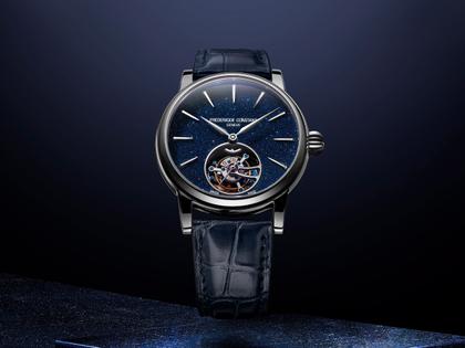 Frederique Constant Classic Tourbillon Manufacture Limited Edition Automatik Weißgold 39mm Aventurin-Zifferblatt blaues Lederband – Herrenuhren Uhr ohne Datum aus 750 Weißgold. Das Gehäuse ist rund und silber. Das Lederarmband Kroko / Alligator ist blau. Das Zifferblatt ist ein Index in blau. – Ansicht 3