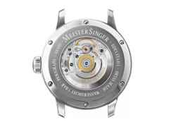MeisterSinger Perigraph 38 Automatik Edelstahl blau Lederband braun – Herrenuhren Uhr mit Datum aus Edelstahl und Leder. Das Gehäuse ist rund und silber. Das Lederarmband ist braun. Das Zifferblatt ist arabisch und blau. – Ansicht 2